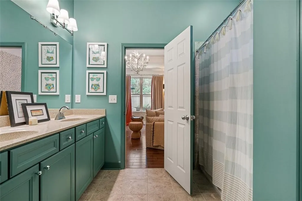 832 Northam Lane Ne, Atlanta, Georgia 30342, 4 Bedrooms Bedrooms, ,3 BathroomsBathrooms,Residential,Sold,832 Northam Lane Ne,6844334