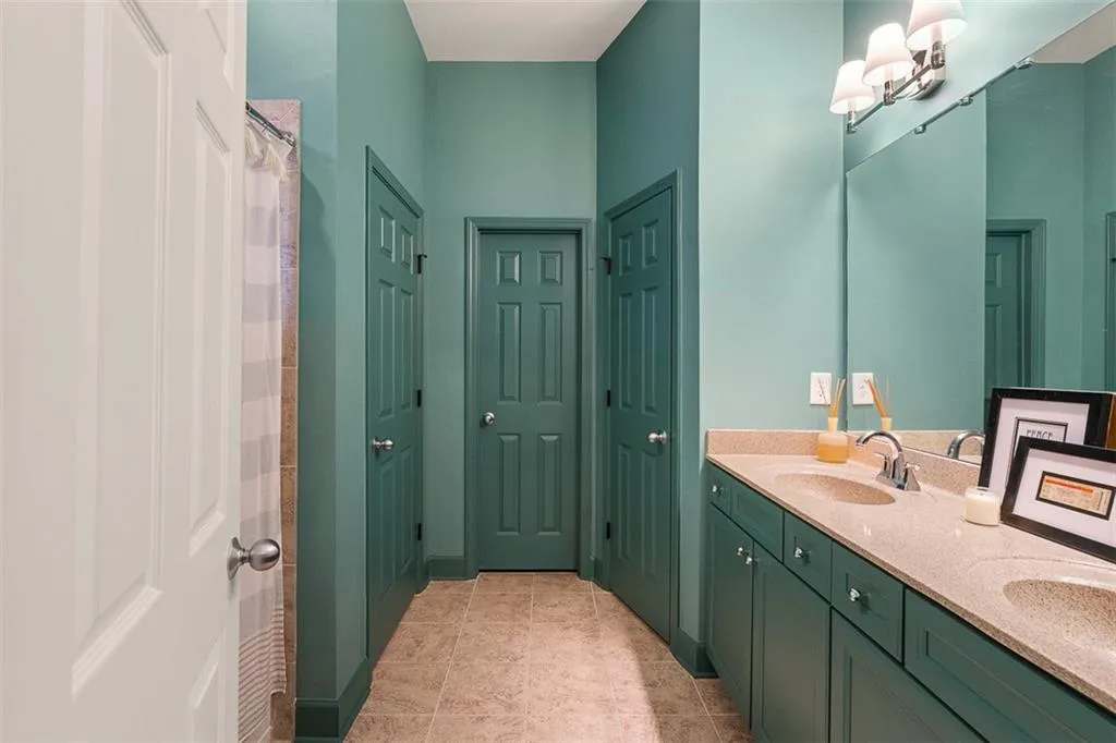 832 Northam Lane Ne, Atlanta, Georgia 30342, 4 Bedrooms Bedrooms, ,3 BathroomsBathrooms,Residential,Sold,832 Northam Lane Ne,6844334