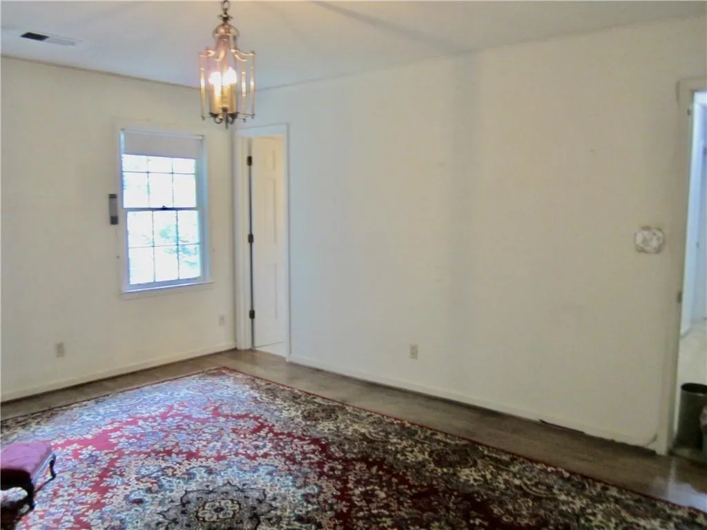 365 Castleridge Drive, Atlanta, Georgia 30342, 4 Bedrooms Bedrooms, ,2 BathroomsBathrooms,Residential,Sold,365 Castleridge Drive,7063277
