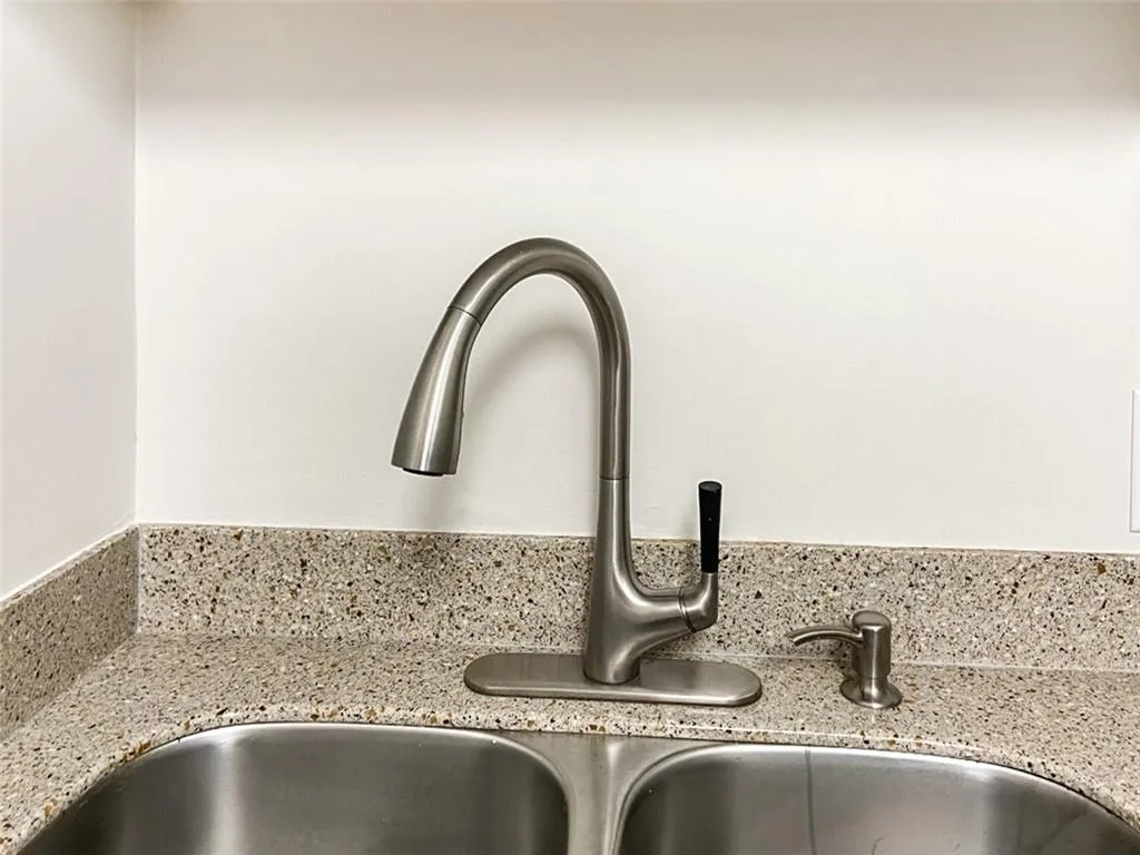 475 Mount Vernon Highway Ne Unit C119, Atlanta, Georgia 30328, 1 Bedroom Bedrooms, ,1 BathroomBathrooms,Residential,Sold,475 Mount Vernon Highway Ne Unit C119,6970237