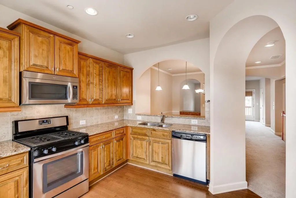 7260 Glisten Avenue Unit 97, Atlanta, Georgia 30328, 3 Bedrooms Bedrooms, ,3 BathroomsBathrooms,Residential,Sold,7260 Glisten Avenue Unit 97,6522541