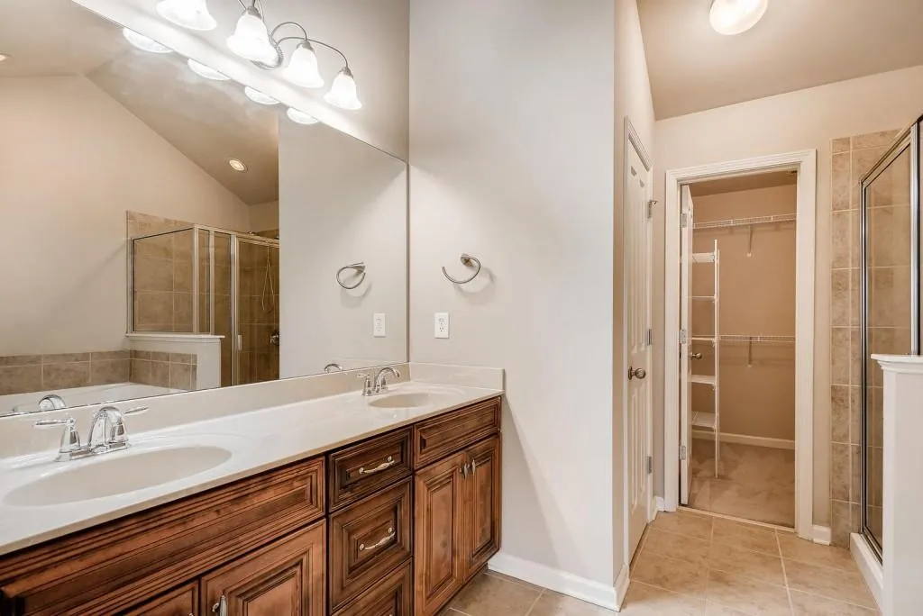 7260 Glisten Avenue Unit 97, Atlanta, Georgia 30328, 3 Bedrooms Bedrooms, ,3 BathroomsBathrooms,Residential,Sold,7260 Glisten Avenue Unit 97,6522541
