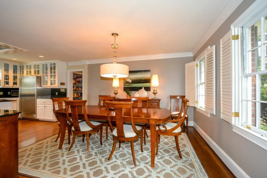50 Michelle Circle, Sandy Springs, Georgia 30342, 4 Bedrooms Bedrooms, ,3 BathroomsBathrooms,Residential,Sold,50 Michelle Circle,5810970