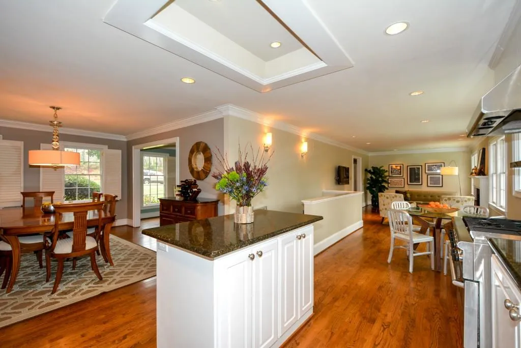50 Michelle Circle, Sandy Springs, Georgia 30342, 4 Bedrooms Bedrooms, ,3 BathroomsBathrooms,Residential,Sold,50 Michelle Circle,5810970