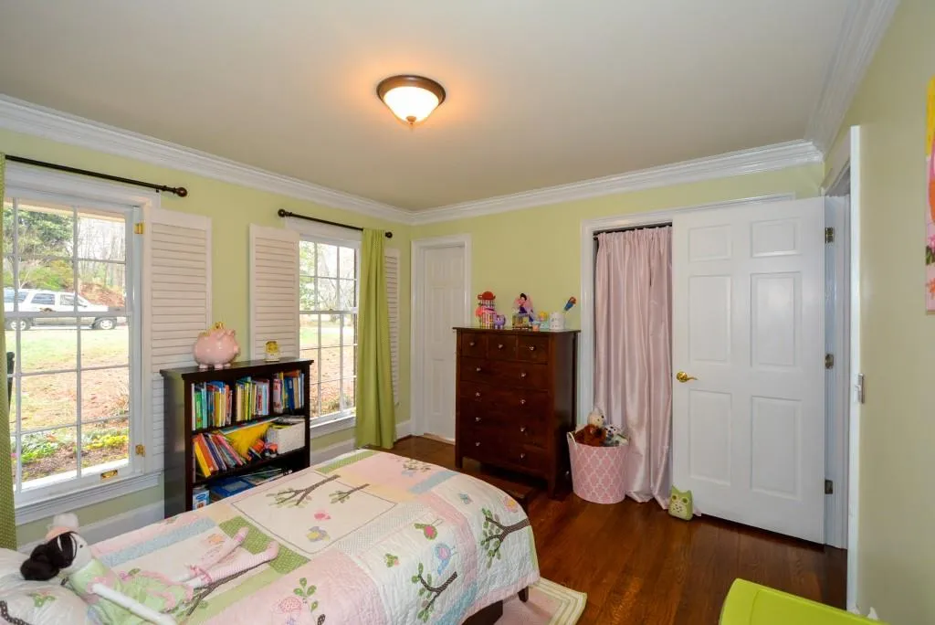 50 Michelle Circle, Sandy Springs, Georgia 30342, 4 Bedrooms Bedrooms, ,3 BathroomsBathrooms,Residential,Sold,50 Michelle Circle,5810970