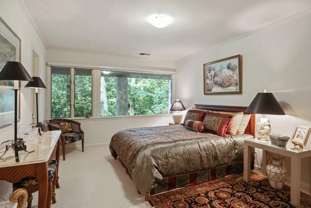 145 River North Circle, Sandy Springs, Georgia 30328, 4 Bedrooms Bedrooms, ,4 BathroomsBathrooms,Residential,Sold,145 River North Circle,6048266