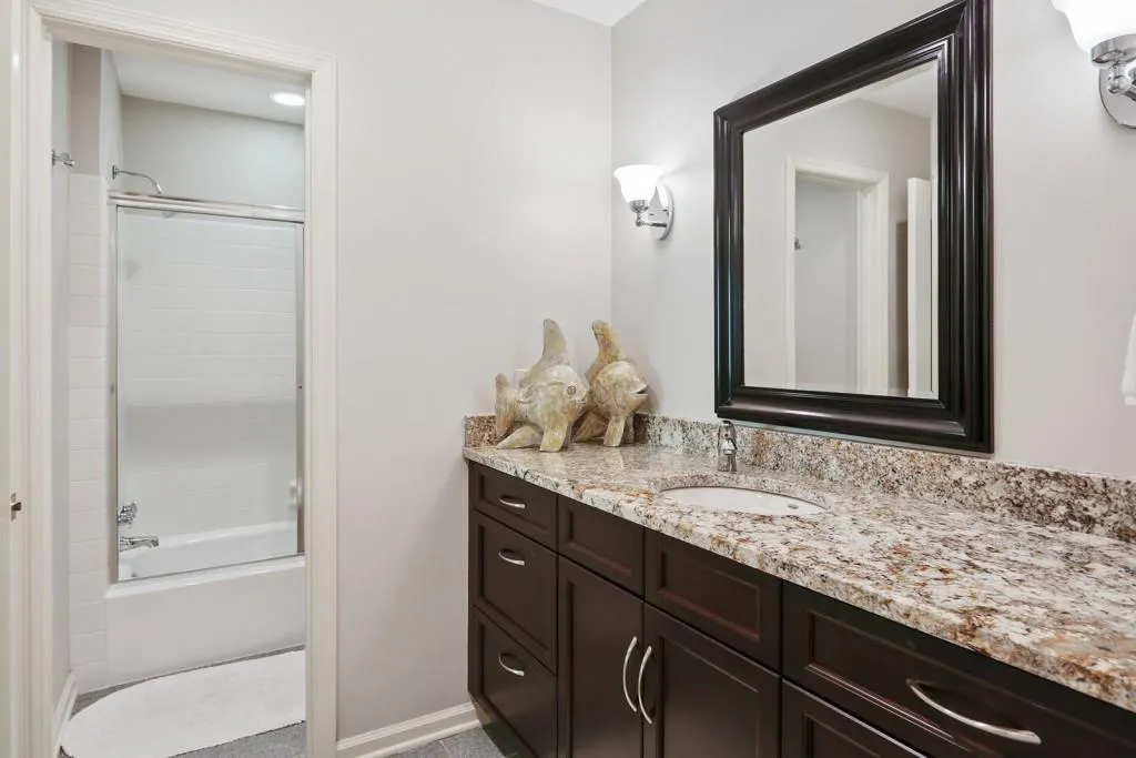 145 River North Circle, Sandy Springs, Georgia 30328, 4 Bedrooms Bedrooms, ,4 BathroomsBathrooms,Residential,Sold,145 River North Circle,6048266