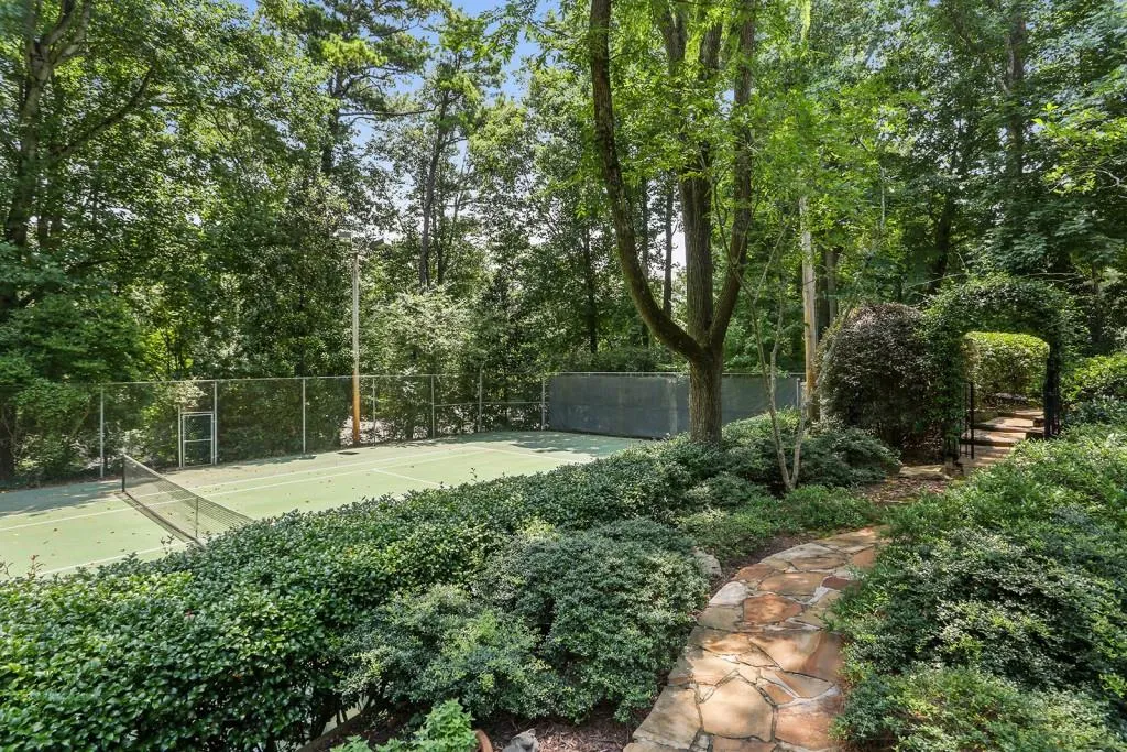 145 River North Circle, Sandy Springs, Georgia 30328, 4 Bedrooms Bedrooms, ,4 BathroomsBathrooms,Residential,Sold,145 River North Circle,6048266