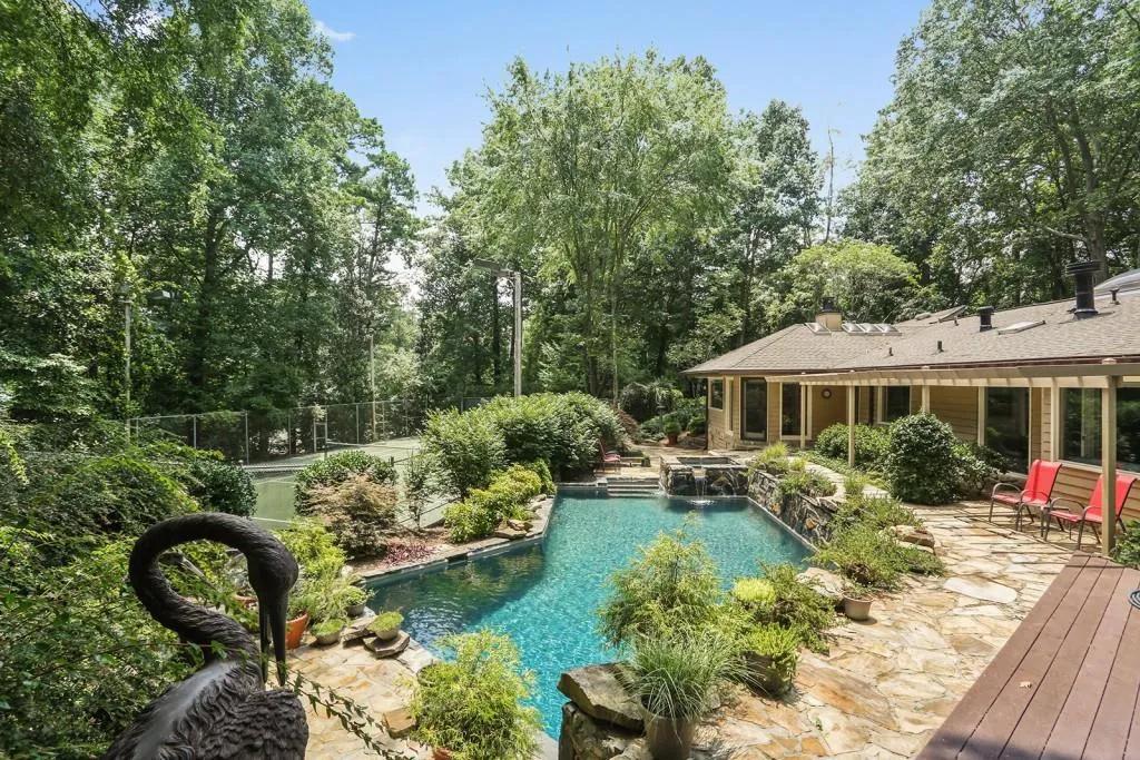 145 River North Circle, Sandy Springs, Georgia 30328, 4 Bedrooms Bedrooms, ,4 BathroomsBathrooms,Residential,Sold,145 River North Circle,6048266