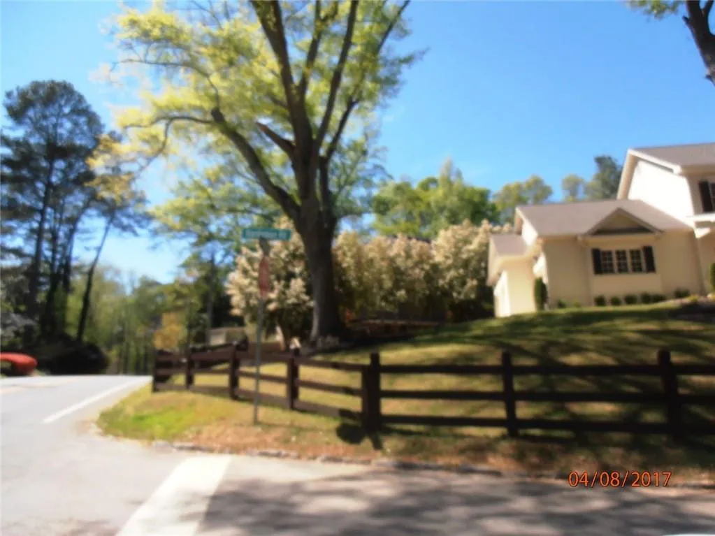 51 Spruell Springs Road, Atlanta, Georgia 30342, 2 Bedrooms Bedrooms, ,2 BathroomsBathrooms,Residential,Sold,51 Spruell Springs Road,5832185