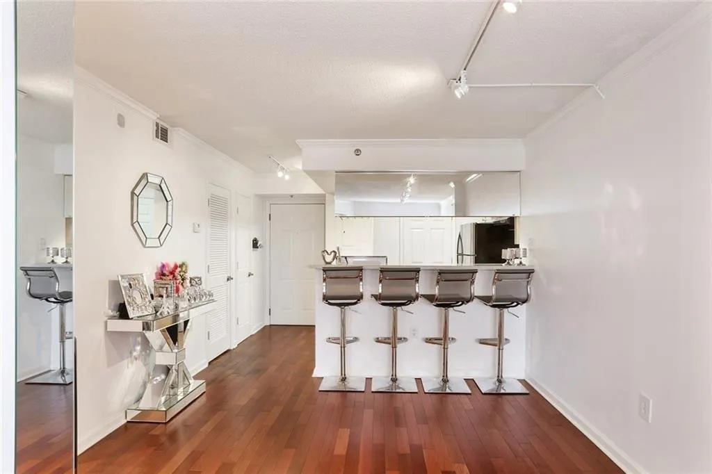 795 Hammond Drive Unit 1001, Atlanta, Georgia 30328, 2 Bedrooms Bedrooms, ,1 BathroomBathrooms,Residential,Sold,795 Hammond Drive Unit 1001,6122250