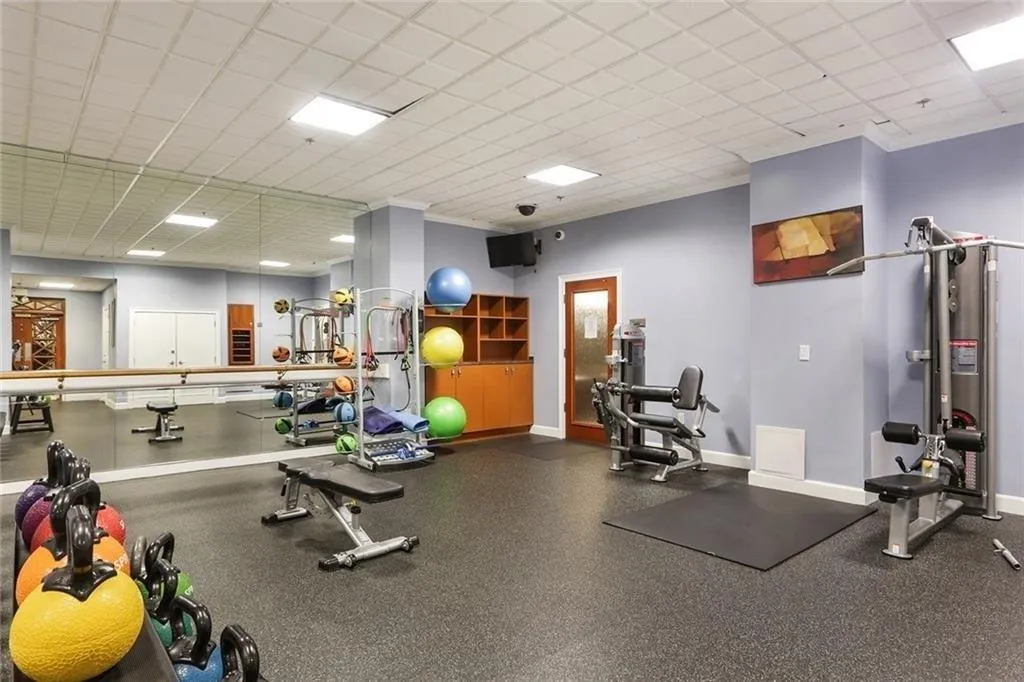 795 Hammond Drive Unit 1001, Atlanta, Georgia 30328, 2 Bedrooms Bedrooms, ,1 BathroomBathrooms,Residential,Sold,795 Hammond Drive Unit 1001,6122250