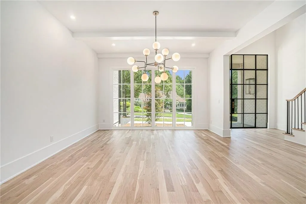 530 Old Cobblestone Drive, Atlanta, Georgia 30350, 5 Bedrooms Bedrooms, ,5 BathroomsBathrooms,Residential,For Sale,530 Old Cobblestone Drive,7653439