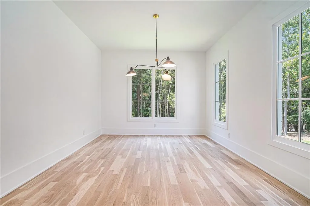 530 Old Cobblestone Drive, Atlanta, Georgia 30350, 5 Bedrooms Bedrooms, ,5 BathroomsBathrooms,Residential,For Sale,530 Old Cobblestone Drive,7653439