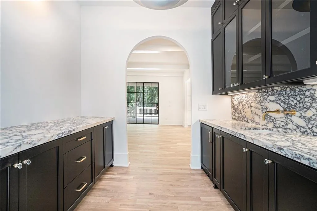 530 Old Cobblestone Drive, Atlanta, Georgia 30350, 5 Bedrooms Bedrooms, ,5 BathroomsBathrooms,Residential,For Sale,530 Old Cobblestone Drive,7653439