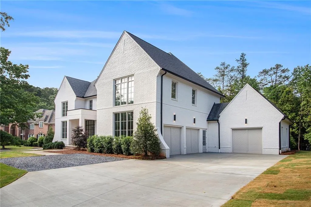 530 Old Cobblestone Drive, Atlanta, Georgia 30350, 5 Bedrooms Bedrooms, ,5 BathroomsBathrooms,Residential,For Sale,530 Old Cobblestone Drive,7653439