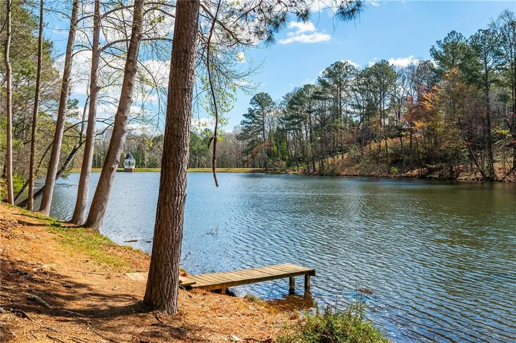 910 Curlew Court, Sandy Springs, Georgia 30327, 5 Bedrooms Bedrooms, ,5 BathroomsBathrooms,Residential,For Sale,910 Curlew Court,7736831