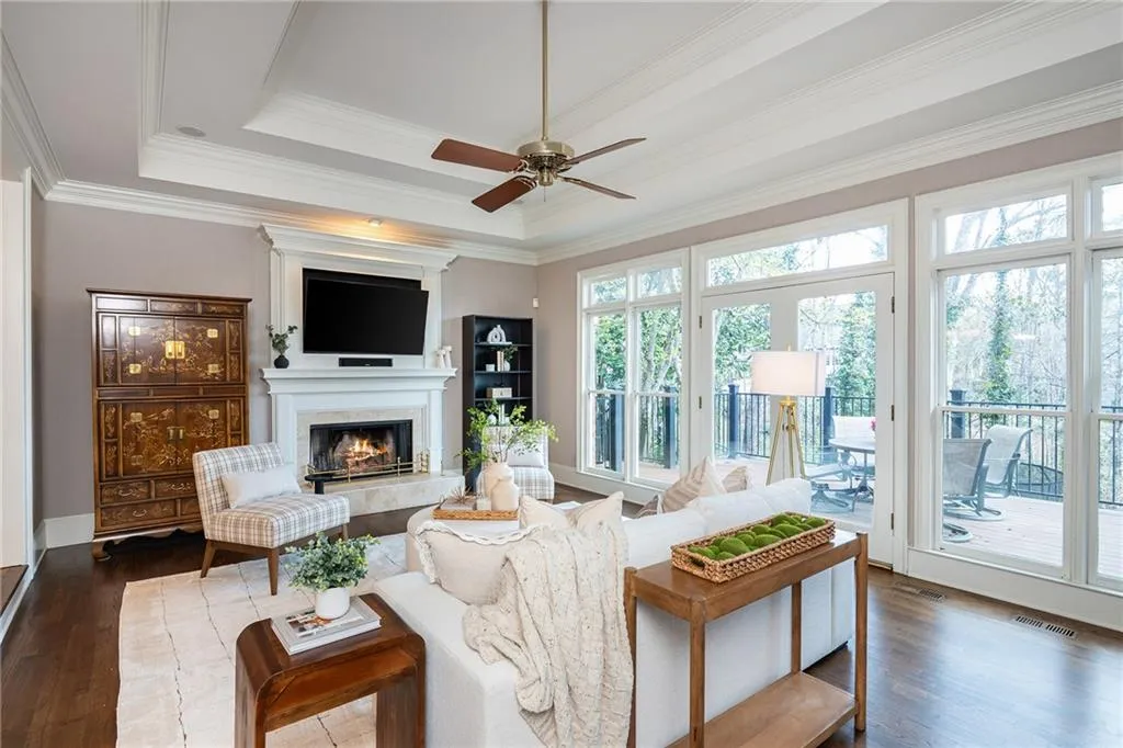 910 Curlew Court, Sandy Springs, Georgia 30327, 5 Bedrooms Bedrooms, ,5 BathroomsBathrooms,Residential,For Sale,910 Curlew Court,7736831