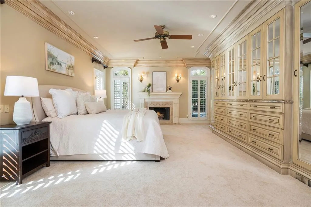 910 Curlew Court, Sandy Springs, Georgia 30327, 5 Bedrooms Bedrooms, ,5 BathroomsBathrooms,Residential,For Sale,910 Curlew Court,7736831