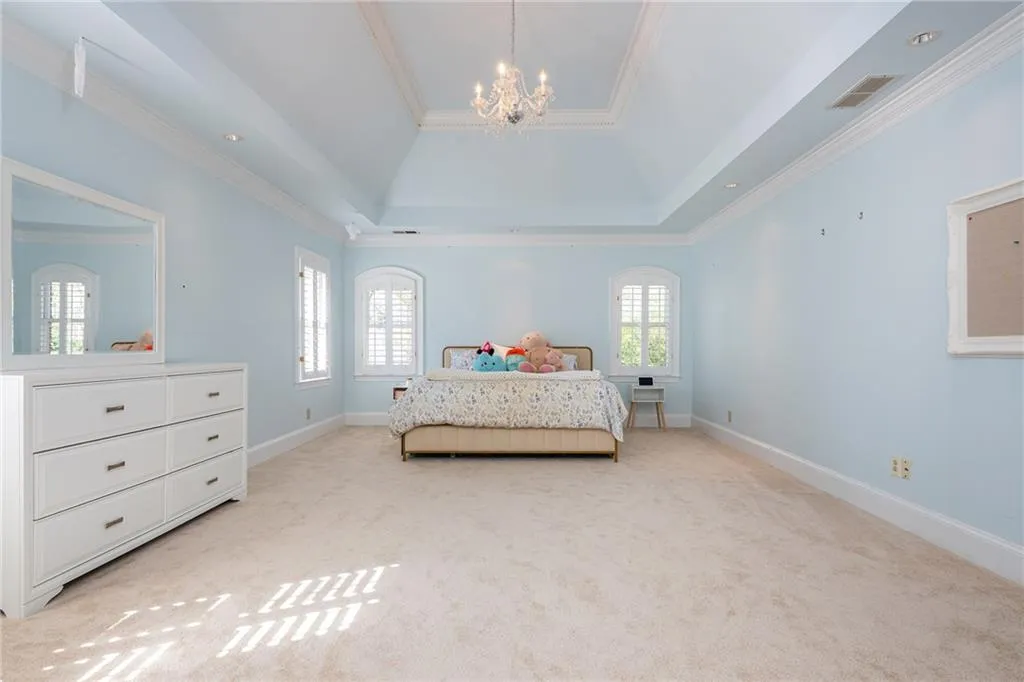 910 Curlew Court, Sandy Springs, Georgia 30327, 5 Bedrooms Bedrooms, ,5 BathroomsBathrooms,Residential,For Sale,910 Curlew Court,7736831