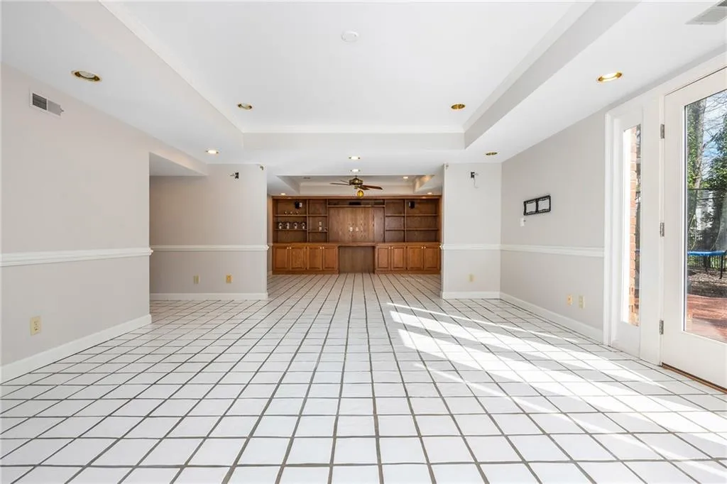 910 Curlew Court, Sandy Springs, Georgia 30327, 5 Bedrooms Bedrooms, ,5 BathroomsBathrooms,Residential,Sold,910 Curlew Court,7736831