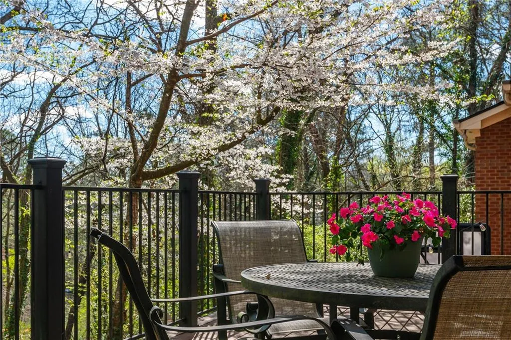 910 Curlew Court, Sandy Springs, Georgia 30327, 5 Bedrooms Bedrooms, ,5 BathroomsBathrooms,Residential,For Sale,910 Curlew Court,7736831