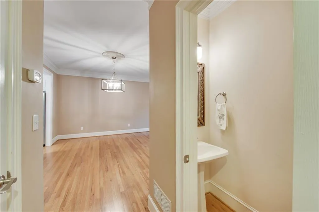 7950 Colquitt Road Unit C2, Sandy Springs, Georgia 30350, 3 Bedrooms Bedrooms, ,3 BathroomsBathrooms,Residential,Sold,7950 Colquitt Road Unit C2,6754225