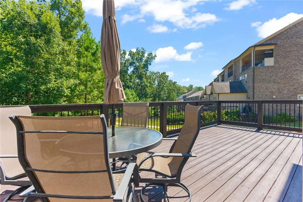 Expansive Deck off main level _ including gas grill