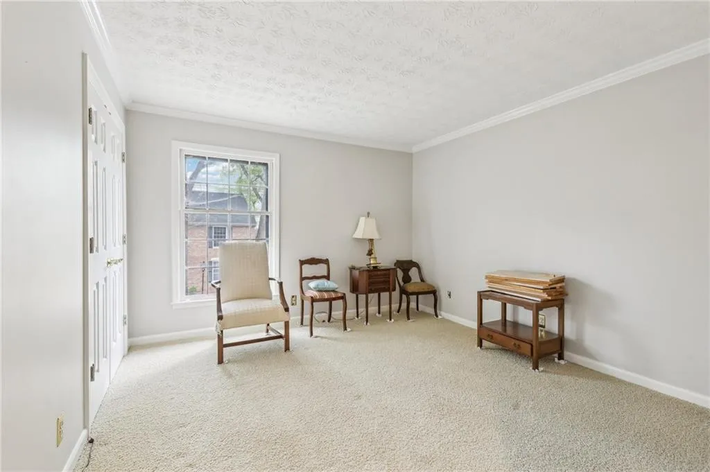 6700 Roswell Road Unit 14c, Atlanta, Georgia 30328, 3 Bedrooms Bedrooms, ,2 BathroomsBathrooms,Residential,Sold,6700 Roswell Road Unit 14c,7547215