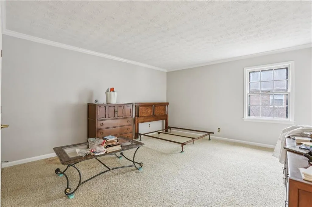 6700 Roswell Road Unit 14c, Atlanta, Georgia 30328, 3 Bedrooms Bedrooms, ,2 BathroomsBathrooms,Residential,Sold,6700 Roswell Road Unit 14c,7547215