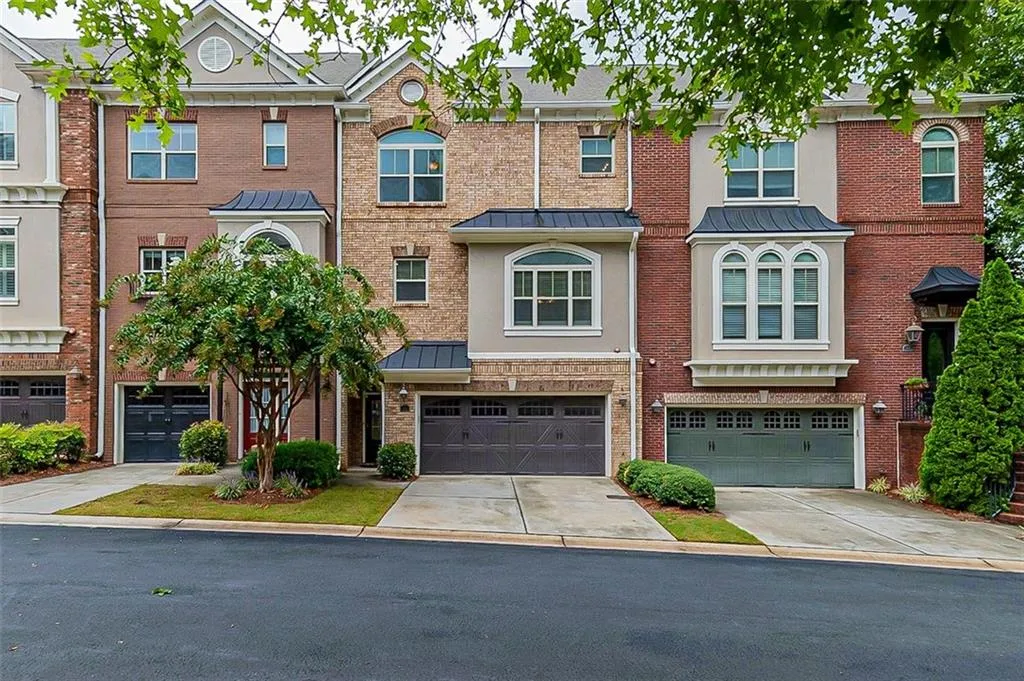 940 Delaronde Court, Atlanta, Georgia 30328, 3 Bedrooms Bedrooms, ,3 BathroomsBathrooms,Residential,Sold,940 Delaronde Court,6962359