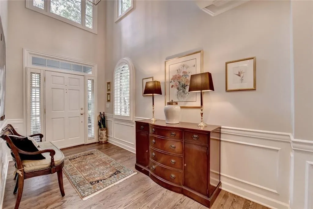 1 Carrington Way, Atlanta, Georgia 30328, 3 Bedrooms Bedrooms, ,3 BathroomsBathrooms,Residential,For Sale,1 Carrington Way,7617875