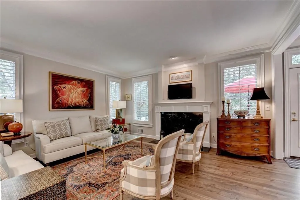 1 Carrington Way, Atlanta, Georgia 30328, 3 Bedrooms Bedrooms, ,3 BathroomsBathrooms,Residential,For Sale,1 Carrington Way,7617875