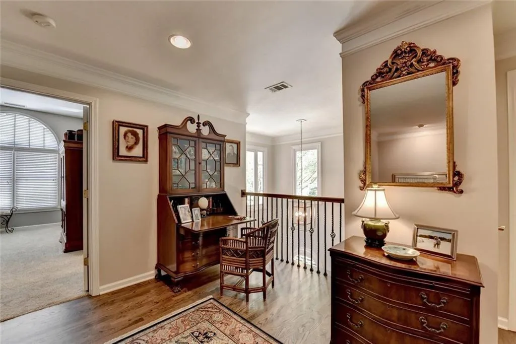 1 Carrington Way, Atlanta, Georgia 30328, 3 Bedrooms Bedrooms, ,3 BathroomsBathrooms,Residential,For Sale,1 Carrington Way,7617875