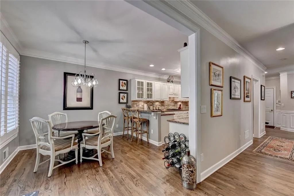 1 Carrington Way, Atlanta, Georgia 30328, 3 Bedrooms Bedrooms, ,3 BathroomsBathrooms,Residential,For Sale,1 Carrington Way,7617875