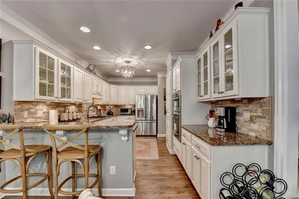 1 Carrington Way, Atlanta, Georgia 30328, 3 Bedrooms Bedrooms, ,3 BathroomsBathrooms,Residential,For Sale,1 Carrington Way,7617875