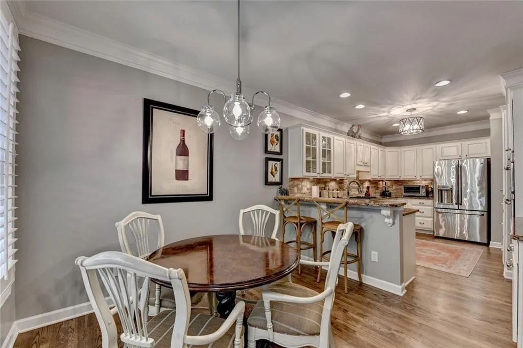 1 Carrington Way, Atlanta, Georgia 30328, 3 Bedrooms Bedrooms, ,3 BathroomsBathrooms,Residential,For Sale,1 Carrington Way,7617875