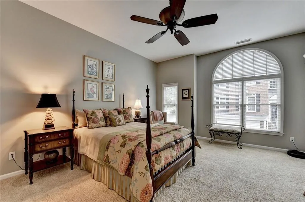 1 Carrington Way, Atlanta, Georgia 30328, 3 Bedrooms Bedrooms, ,3 BathroomsBathrooms,Residential,For Sale,1 Carrington Way,7617875