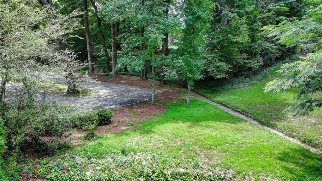 1 Carrington Way, Atlanta, Georgia 30328, 3 Bedrooms Bedrooms, ,3 BathroomsBathrooms,Residential,For Sale,1 Carrington Way,7617875