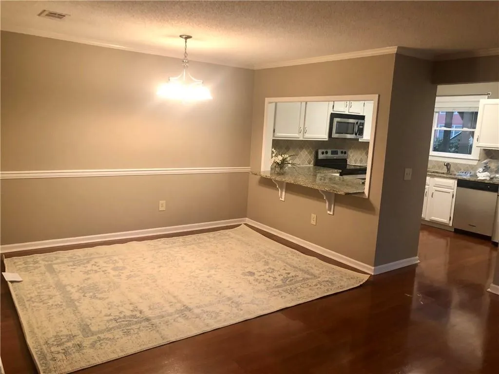 403 Abingdon Way, Sandy Springs, Georgia 30328, 2 Bedrooms Bedrooms, ,2 BathroomsBathrooms,Residential,Sold,403 Abingdon Way,6650143