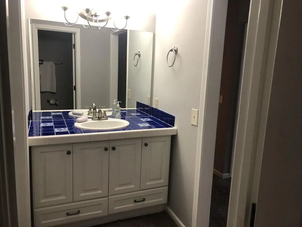 403 Abingdon Way, Sandy Springs, Georgia 30328, 2 Bedrooms Bedrooms, ,2 BathroomsBathrooms,Residential,Sold,403 Abingdon Way,6650143