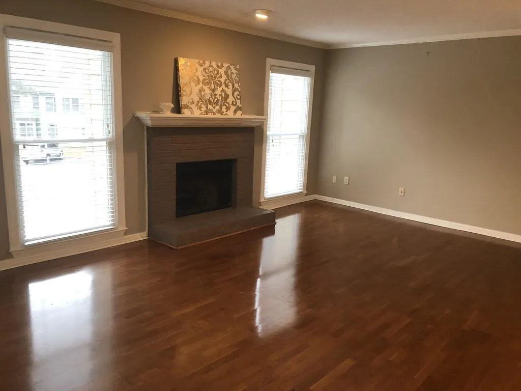 403 Abingdon Way, Sandy Springs, Georgia 30328, 2 Bedrooms Bedrooms, ,2 BathroomsBathrooms,Residential,Sold,403 Abingdon Way,6650143