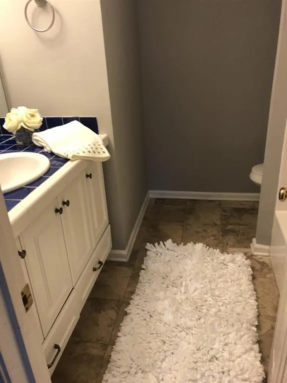 403 Abingdon Way, Sandy Springs, Georgia 30328, 2 Bedrooms Bedrooms, ,2 BathroomsBathrooms,Residential,Sold,403 Abingdon Way,6650143