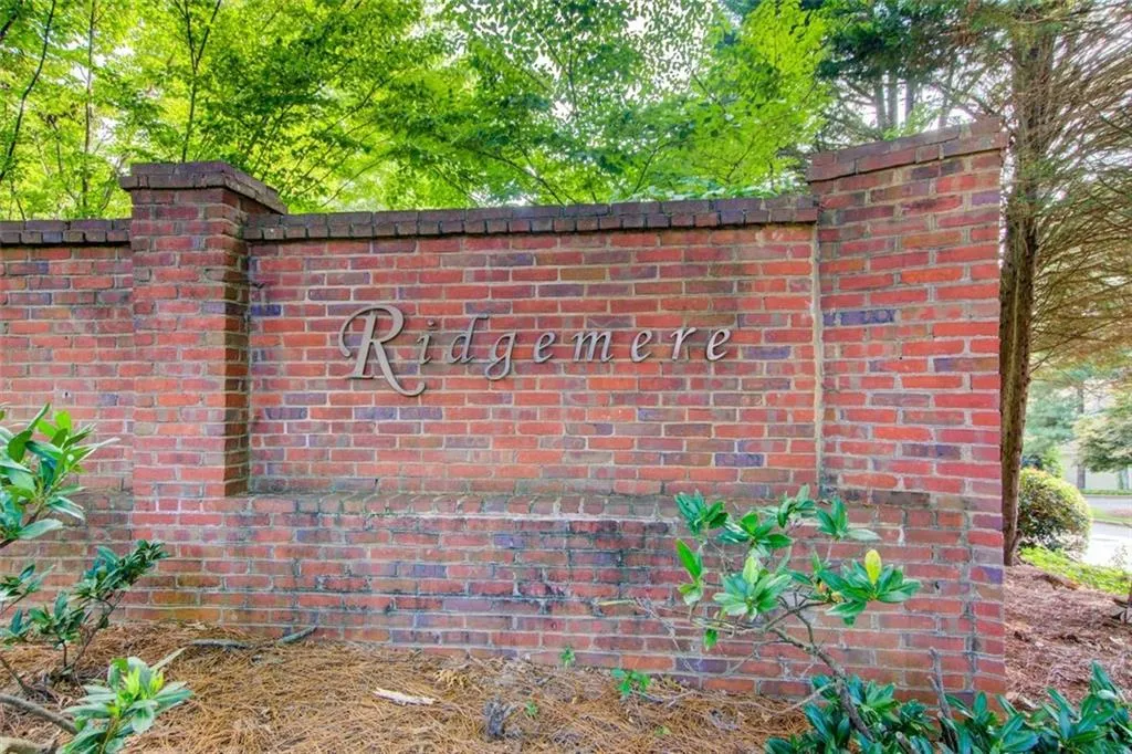 13 Ridgemere Trace, Sandy Springs, Georgia 30328, 4 Bedrooms Bedrooms, ,3 BathroomsBathrooms,Residential,Sold,13 Ridgemere Trace,7440178