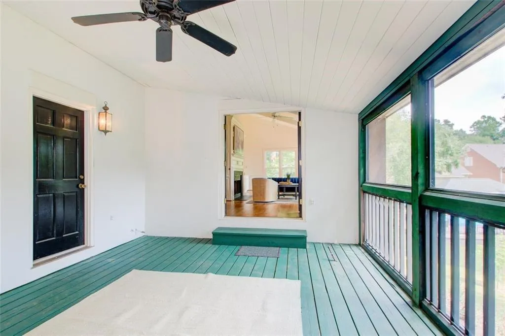 13 Ridgemere Trace, Sandy Springs, Georgia 30328, 4 Bedrooms Bedrooms, ,3 BathroomsBathrooms,Residential,Sold,13 Ridgemere Trace,7440178