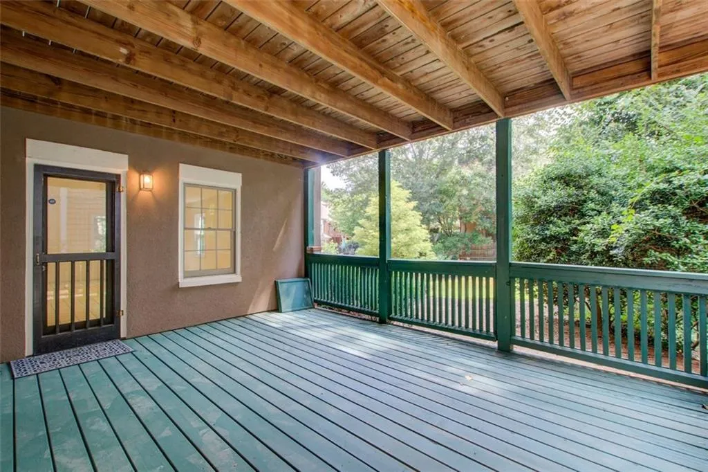 13 Ridgemere Trace, Sandy Springs, Georgia 30328, 4 Bedrooms Bedrooms, ,3 BathroomsBathrooms,Residential,Sold,13 Ridgemere Trace,7440178