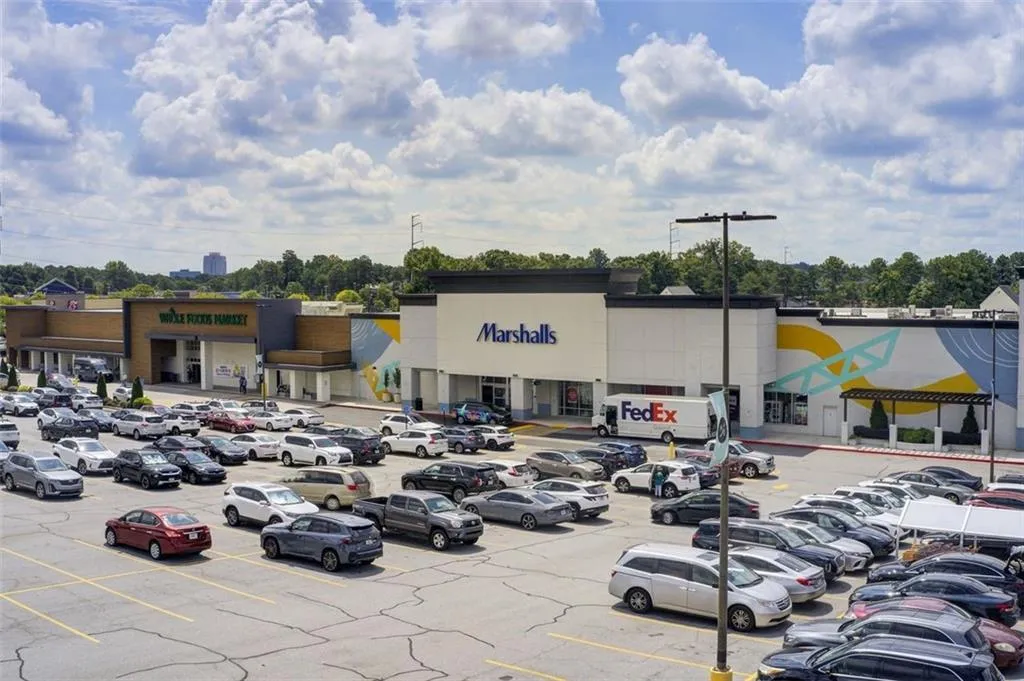 13 Ridgemere Trace, Sandy Springs, Georgia 30328, 4 Bedrooms Bedrooms, ,3 BathroomsBathrooms,Residential,Sold,13 Ridgemere Trace,7440178