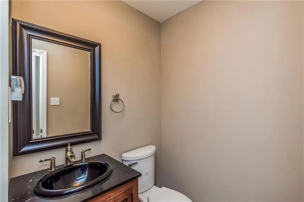 1135 Windsor Parkway, Atlanta, Georgia 30319, 4 Bedrooms Bedrooms, ,3 BathroomsBathrooms,Residential,Sold,1135 Windsor Parkway,5647069