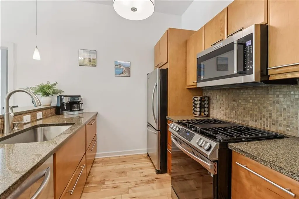 1430 Dresden Drive Ne Unit 225, Brookhaven, Georgia 30319, 2 Bedrooms Bedrooms, 0 ,2 BathroomsBathrooms,Residential,Sold,1430 Dresden Drive Ne Unit 225,7663231