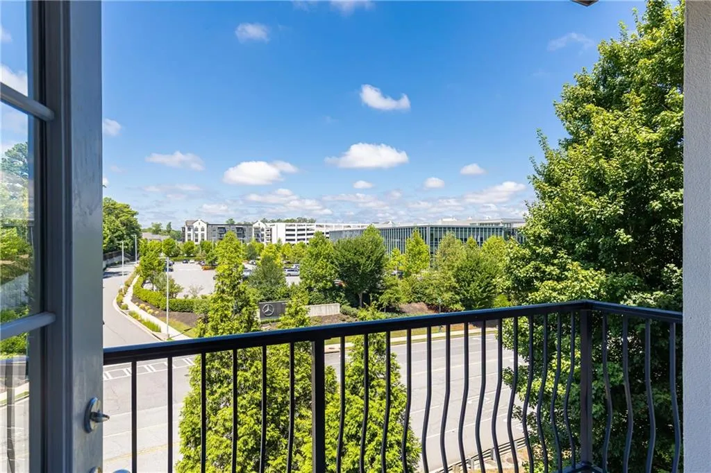 901 Abernathy Road Ne Unit 4170, Atlanta, Georgia 30328, 2 Bedrooms Bedrooms, ,2 BathroomsBathrooms,Residential,For Sale,901 Abernathy Road Ne Unit 4170,7629708